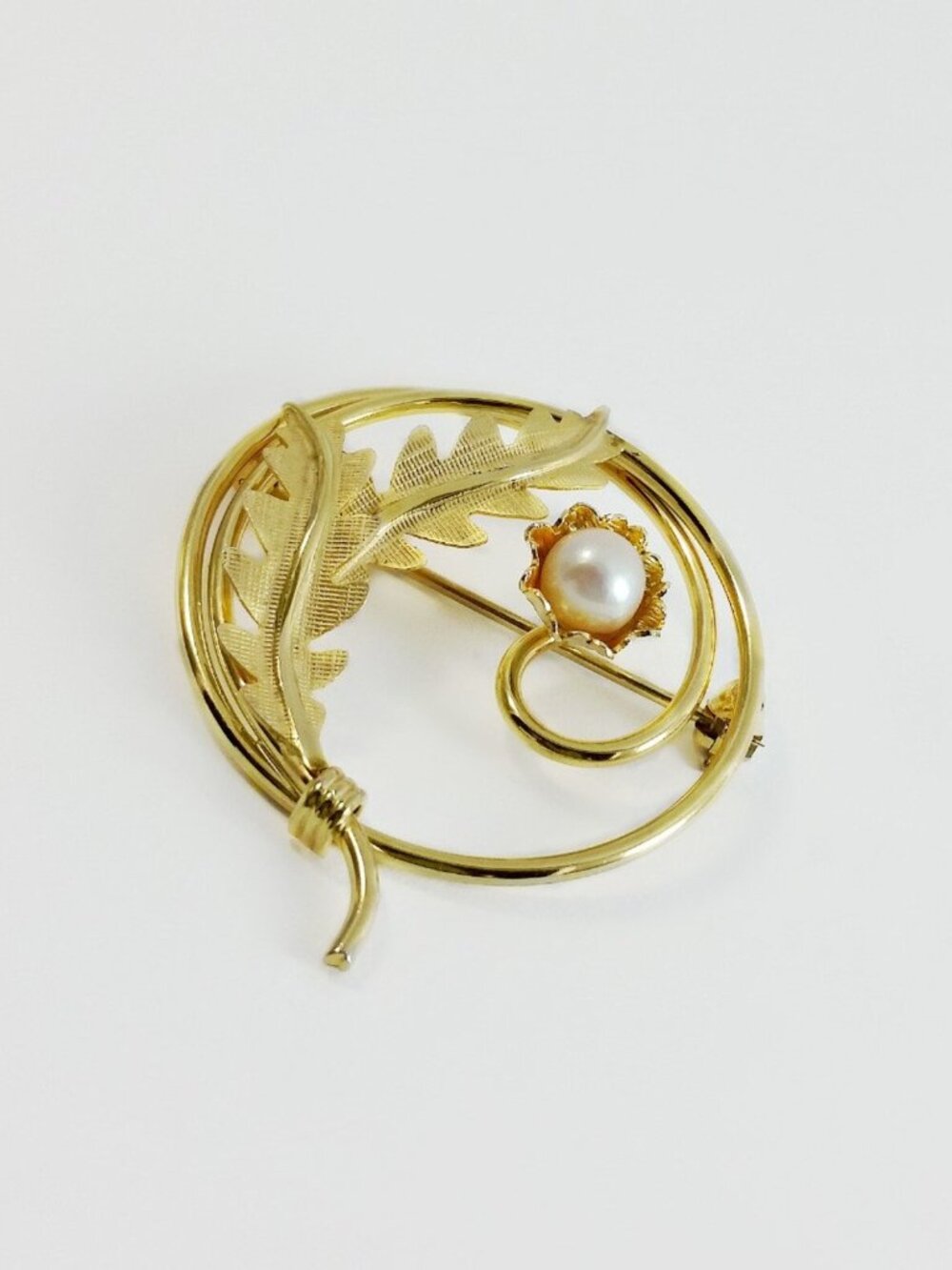 Vintage Star ART 12K Gold Filled Faux Pearl Floral Brooch